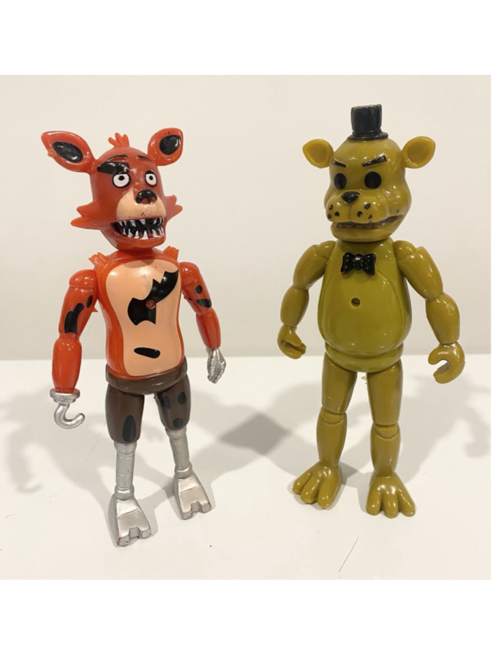 FNAF Style Foxy Golden Freddy 6” Action Figure Lot Unbranded Lights Not Working
